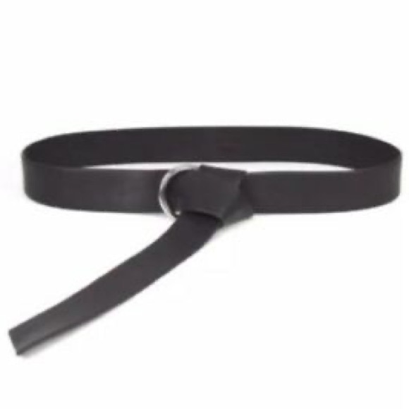 ⭐️ FINAL PRICE ⭐️ B-Low the Belt Mia Wrap Black Belt - Picture 2 of 5